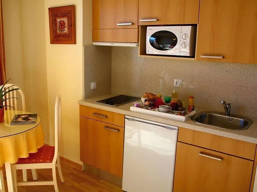 ماربيا فندق أبارتامنتوس برينسيزا بلايا 4*,  إسبانيا